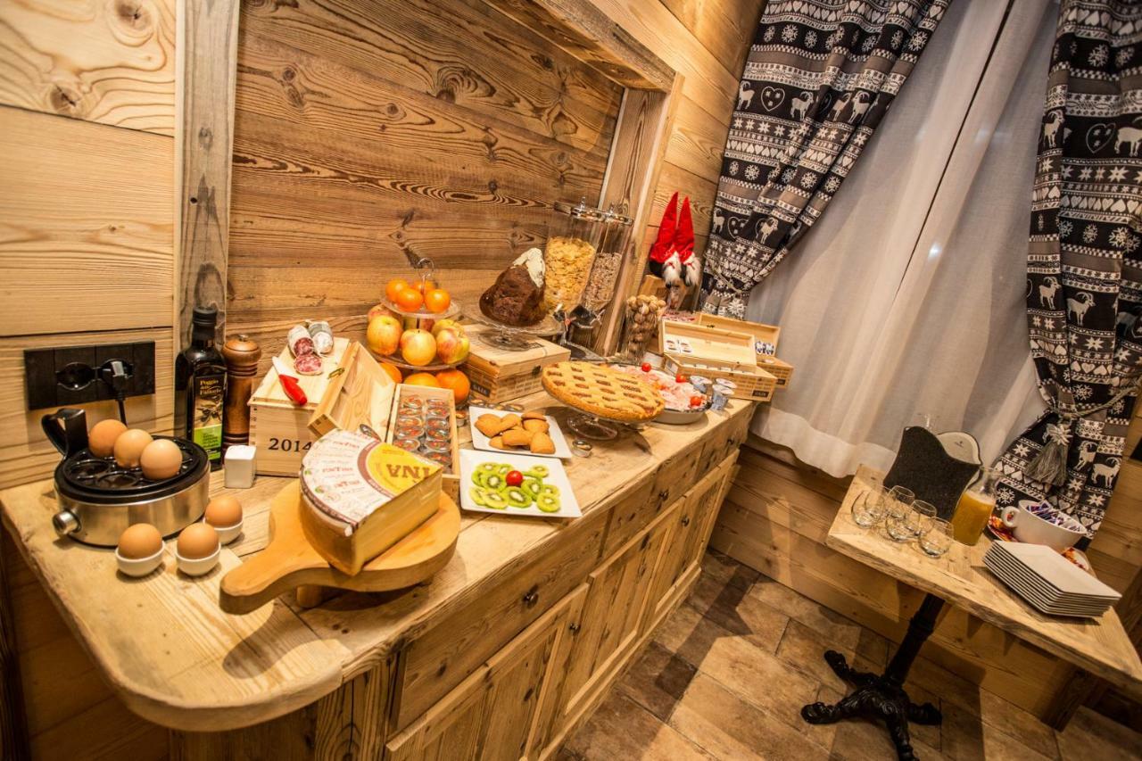 Alpine Rooms Guesthouse Breuil-Cervinia Εξωτερικό φωτογραφία