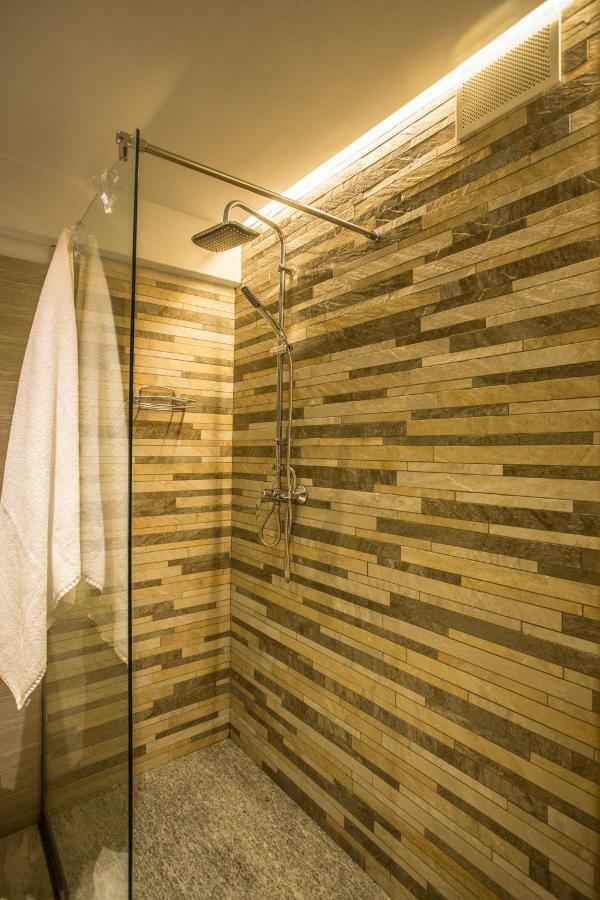Alpine Rooms Guesthouse Breuil-Cervinia Εξωτερικό φωτογραφία