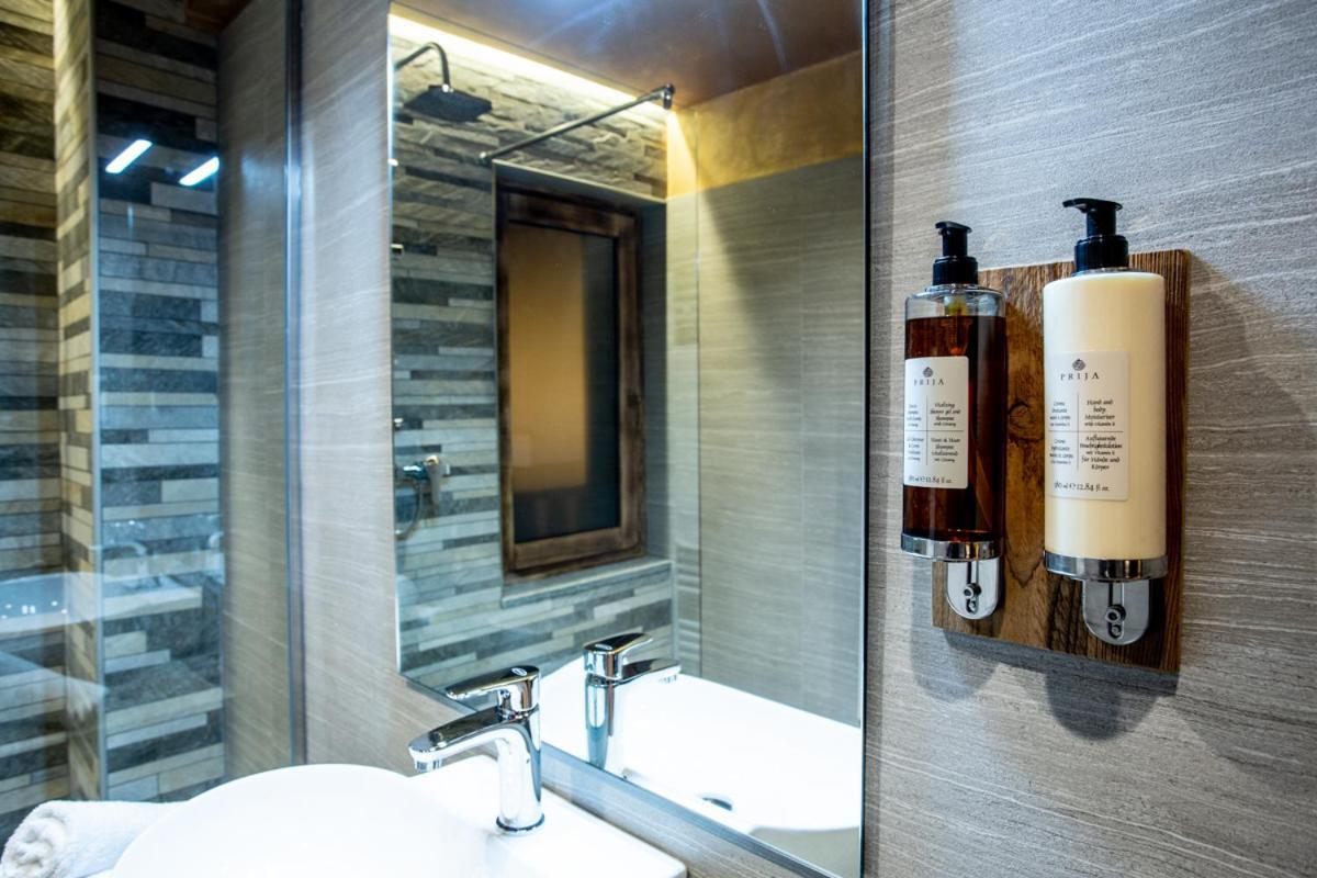 Alpine Rooms Guesthouse Breuil-Cervinia Εξωτερικό φωτογραφία